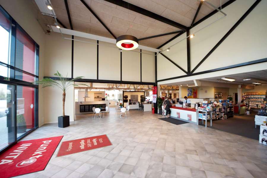 Markant indgangsparti og branding, Jyllandsvej 2, 9500 Hobro